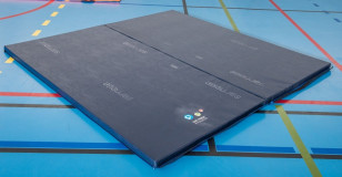 Aire d'évolution Exclusif Sarneige 2 m x 2 m x 4 cm