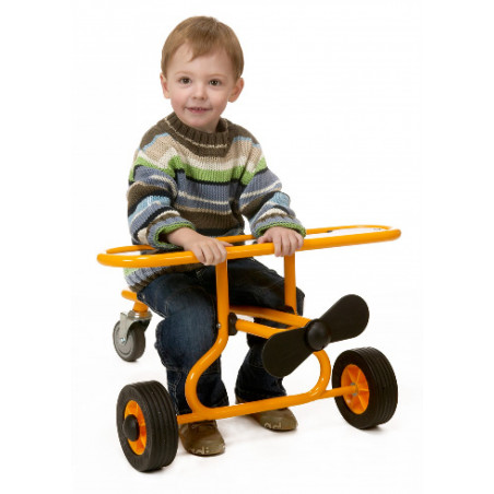 Avion 1/3 ans RABO 7047