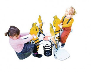 Quatro Abeilles Wiki Cat